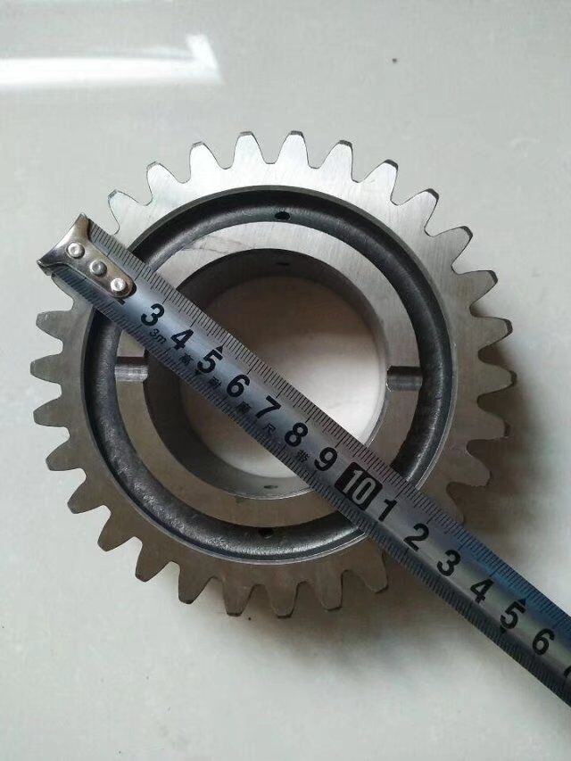 Foton Lovol tractor parts FT700.37.110 II shaft II gear